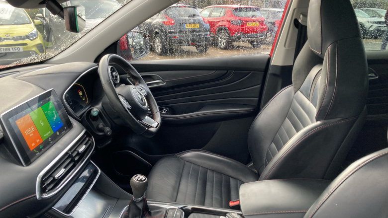 MG Hs 1.5 T-GDI Exclusive 5dr Petrol Hatchback